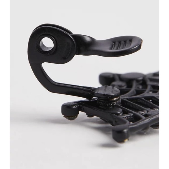 FREE WITH $100 PURCHASE TORRID NWT WEB AND STUD EAR CUFF - Picture 2 of 6